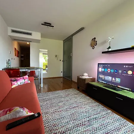 Apartment Alessia Apartments-top Location And Garage Parking