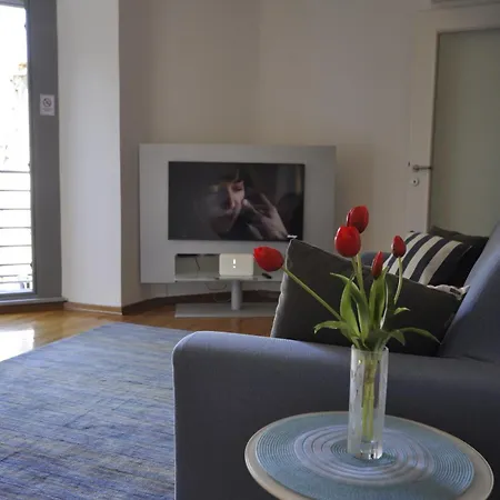 Apartment Alessia Apartments-top Location And Garage Parking *
