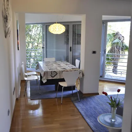 Alessia Apartments-top Location And Garage Parking * Rovinj