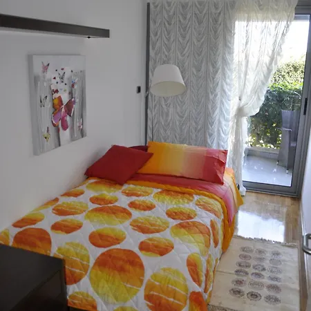 Apartment Alessia Apartments-top Location And Garage Parking