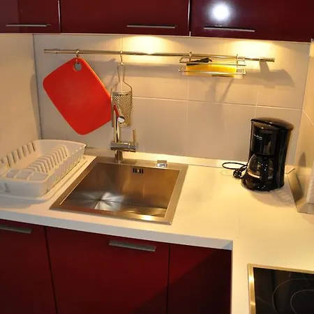 Alessia Apartments-top Location And Garage Parking Apartment *