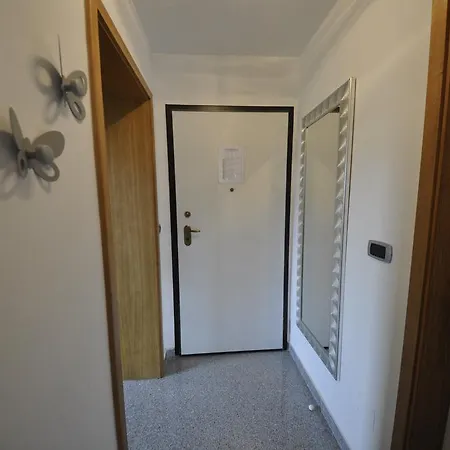 Alessia Apartments-top Location And Garage Parking Apartment