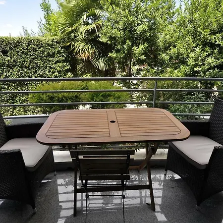 Daire Alessia Apartments-top Location And Garage Parking