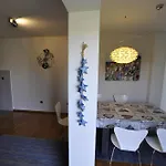 Alessia Apartments-top Location And Garage Parking * רוביני