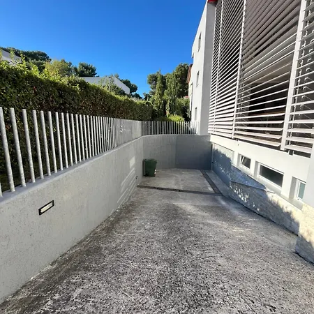 Alessia Apartments-top Location And Garage Parking * 罗维尼