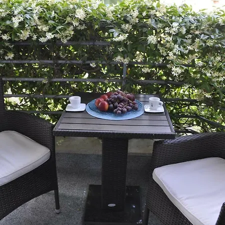 Alessia Apartments-top Location And Garage Parking