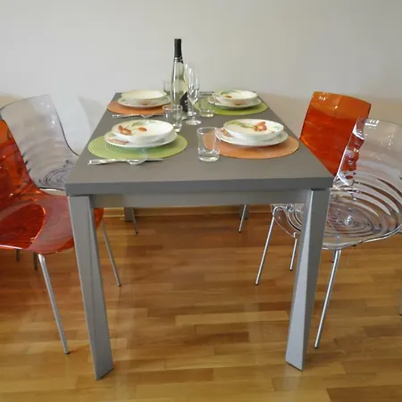 Alessia Apartments-top Location And Garage Parking Appartement